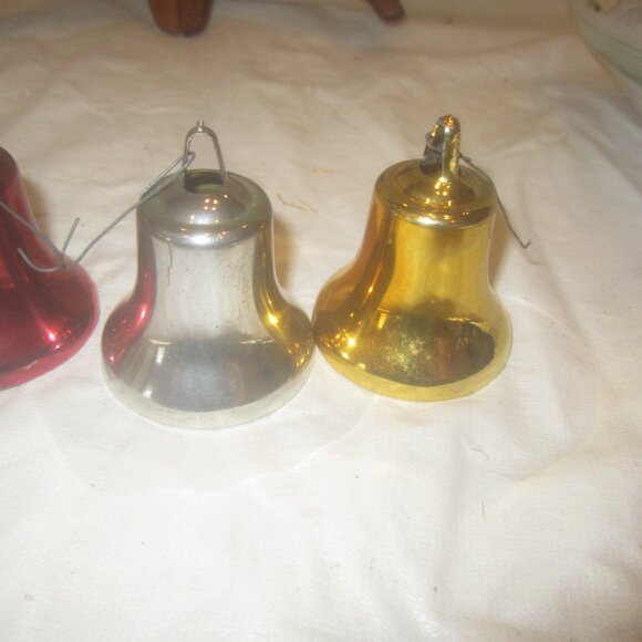 RETRO VTG PLASTIC BELL ORNAMENTS, VARIED COLORS, SET OF 5 - Picture 4 of 7